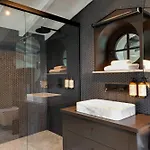 La Jasso Hotel, Maison De Famille * Carcassonne