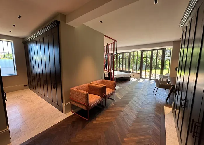 La Jasso Hotel, Maison De Famille Hotel *