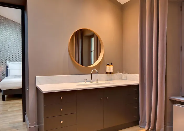 Hotel La Jasso Hotel, Maison De Famille *